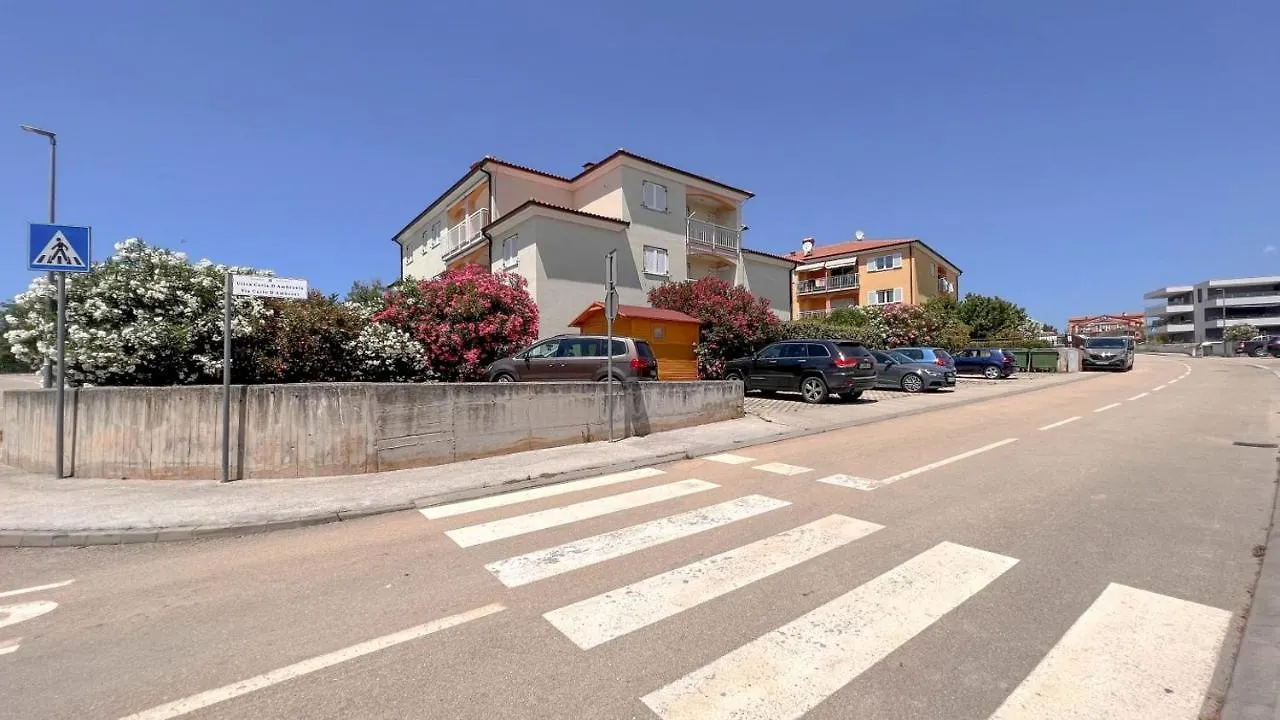 Apartment Mark Novigrad