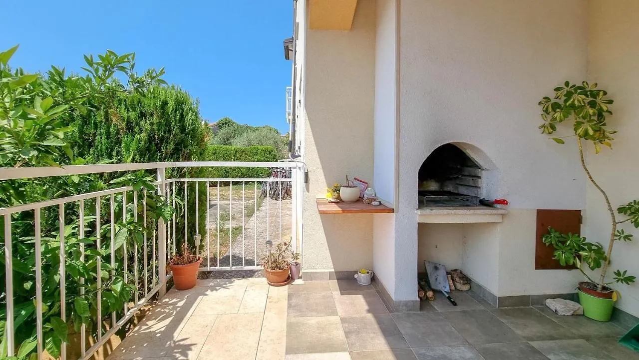 Mark Novigrad  0*, Novigrad (Istria)