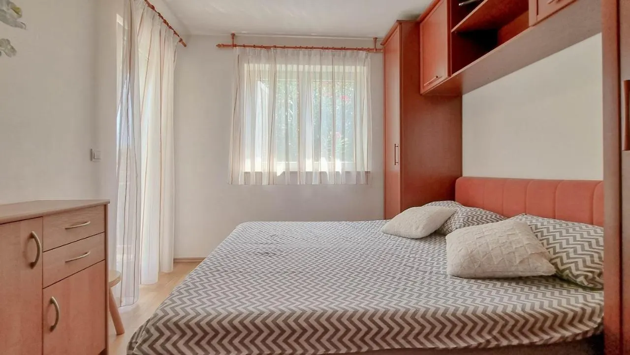 Apartment Mark Novigrad